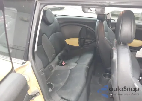 2008 Mini Cooper Clubman из США, поврежденный, VIN WMWML33528TN67402